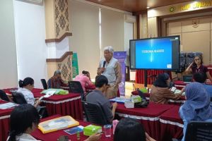 Undana-ITB latih guru NTT belajar astronomi dengan alat sederhana