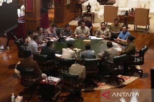 Kemarin, Presiden rapat di Hambalang hingga kesejahteraan buruh