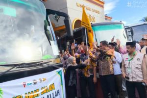 Pemkot Ambon lepas 461 calon haji ke Tanah Suci