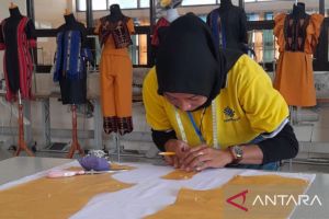 Menjahit harapan tenaga kerja berkualitas di negeri seribu pulau
