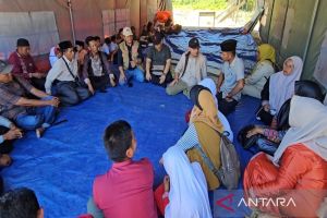 Pemkab sebut 12 sekolah di Aceh Tengah masih belajar di tenda darurat