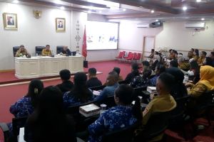 Pemkot Ambon perkuat pendampingan digitalisasi bansos melalui bimtek