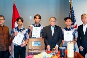 Tim Indonesia raih Juara III Dunia pada kompetisi CanSat 2026 di AS