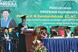 Ketua KPPU raih guru besar kehormatan Unissula