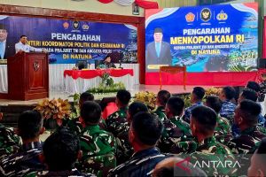 Menkopolkam beri semangat prajurit TNI-Polri di perbatasan Natuna