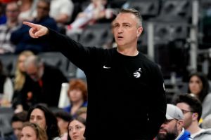 Raptors perpanjang kontrak pelatih kepala Darko Rajakovic