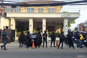 Polisi geledah kafe dan money changer usut dugaan korupsi batu bara