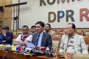 Komisi III DPR minta Kejagung bentuk tim baru sidik kasus FA