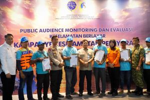 Kemenhub perkuat keselamatan nelayan lewat bantuan 150 jaket pelampung