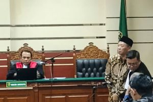 Bupati Tulungagung nonaktif Gatut Sunu jalani sidang perdana kasus korupsi
