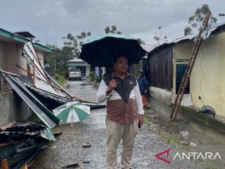 Hujan lebat dan angin kencang akibatkan 117 rumah banjir, longsor hingga atap rusak di Taput
