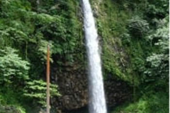 LEMBAH ANAI