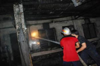 PADAMKAN SISA API