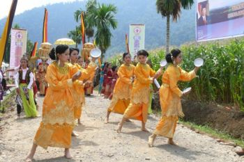 Tari Piring