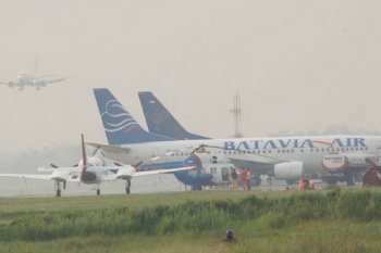 Akibat kabut asap, pesawat gagal mendarat di Bandara Pangsuma