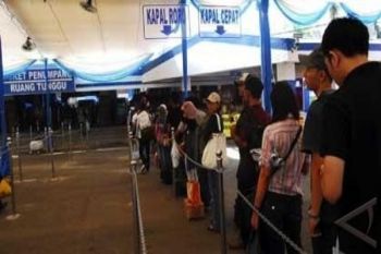 Antre Tiket Kapal