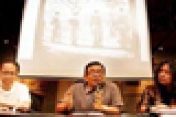 DISKUSI FOTO
