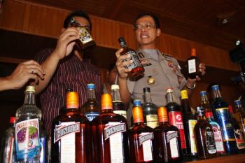 Warga Dharmasraya Tewas Setelah Pesta Minuman Keras 