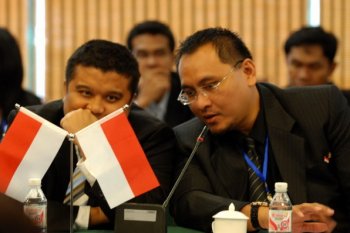 Younger generation urged to become craft, fashion entrepreneurs