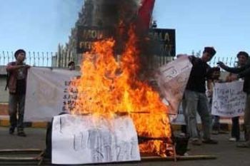 Bakar keranda
