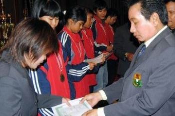 Bonus Juara Umum