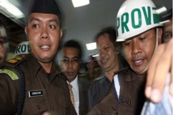 Tinggalkan Kejaksaaan 