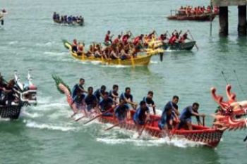 Eksebisi Perahu Naga