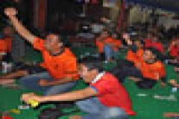 NONTON BARENG FINAL