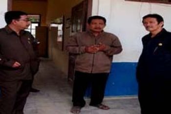 Wakil Rakyat  Karimun Periksa SDN 004  Meral
