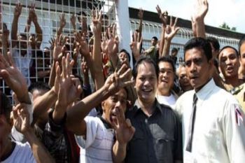 Bersama Tahanan  Rutan 