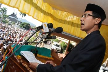 Shalat Ied di Sumbar tetap di halaman kantor gubernur kendati BMKG prakirakan hujan