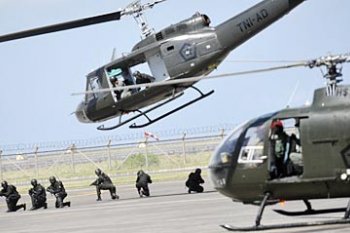 SIMULASI KOPASUS-SAS AUSTRALIA