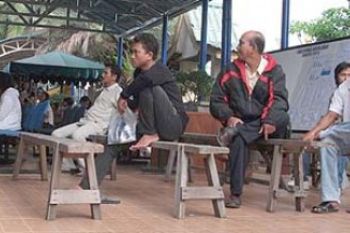Pelabuhan Karimun Sediakan Tenda dan Kursi Arus Mudik Lebaran