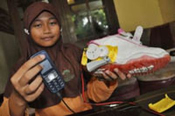 SEPATU SUMBER ENERGI