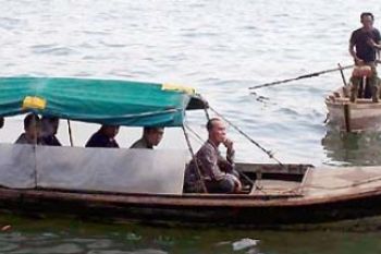 Pompong Moda Angkutan Penghubung Pulau-Pulau Tanjungpinang