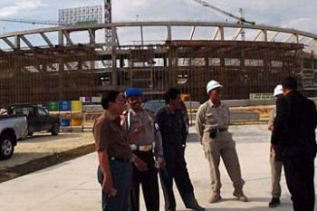 KONI TINJAU PERSIAPAN PON