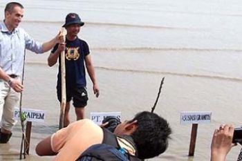 Saipem Sumbang 1.000 Bibit Bakau di Karimun