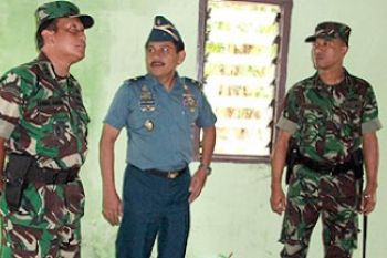 Pimpinan TMMD Tinjau Pembangunan Rumah Layak Huni