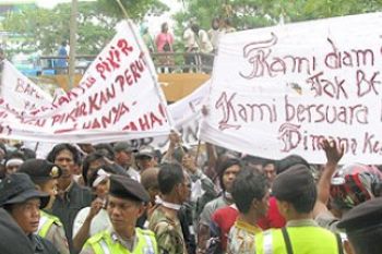 Penambang Pasir Batu Besar Harapkan Solusi Setelah Penutupan Tambang