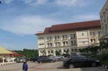 76 Unit Mobil Mewah Dipinjampakai Pemilik            