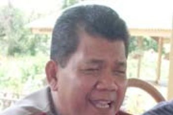 Abdul Latif Minta Maaf Pada Wartawan            