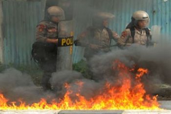 BOM MOLOTOV