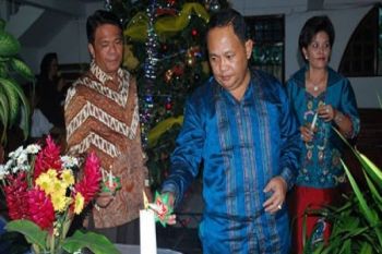 PASANG LILIN
