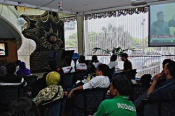 Nonton Debat Calon  Wali Kota-Wakil Wakli Kota Batam