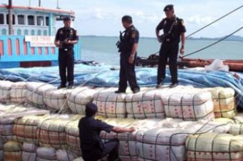 Kapal Penyelundup Ballpress