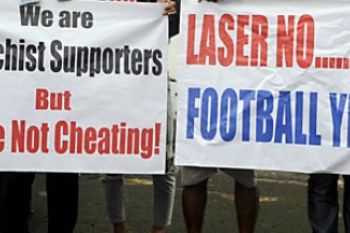 Perang Spanduk Final AFF 2010 di Jakarta
