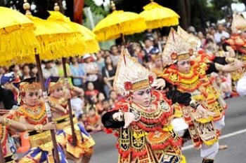 MENYAMBUT TAHUN BARU 2011