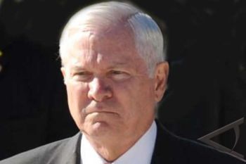 US defense chief rejects targeting Kadhafi