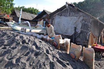 MEMBUAT TANGGUL