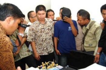 Tersangka Pemalsu Dokumen Kependudukan Batam